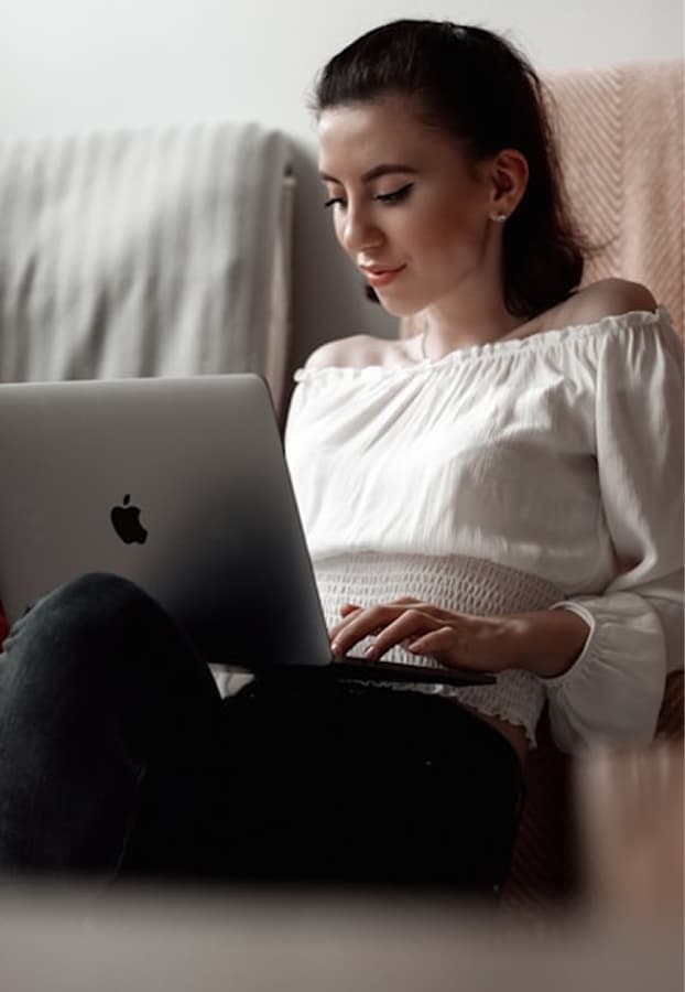 Promotional banner for top-selling Android smartphones